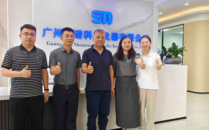 廣州首諾吳總與張?jiān)洪L一行合照